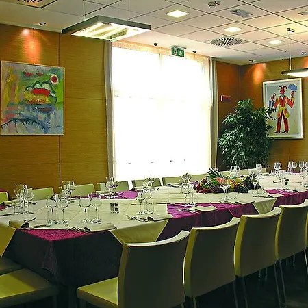 Hotel Crowne Plaza By Ihg